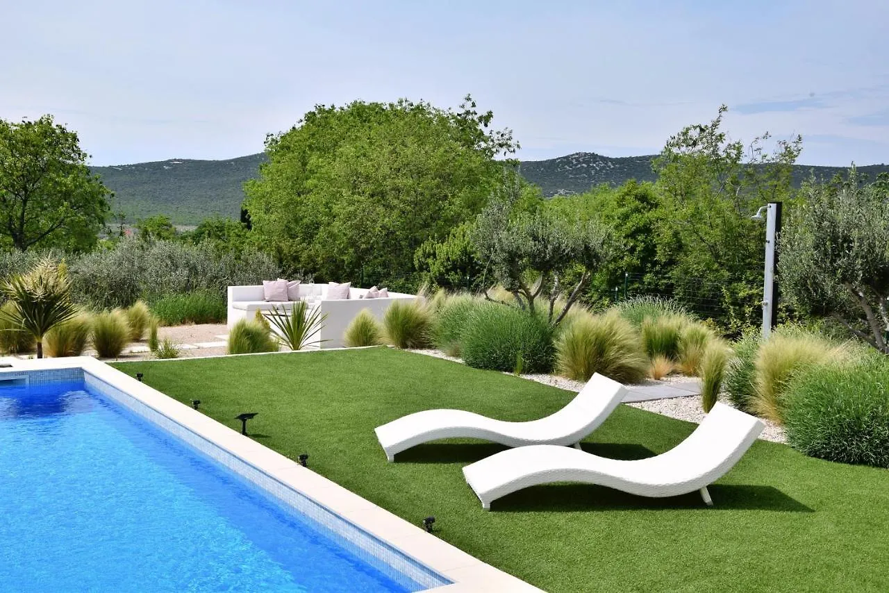 Villa Nebesi Zadarvillas Pristeg 0*,