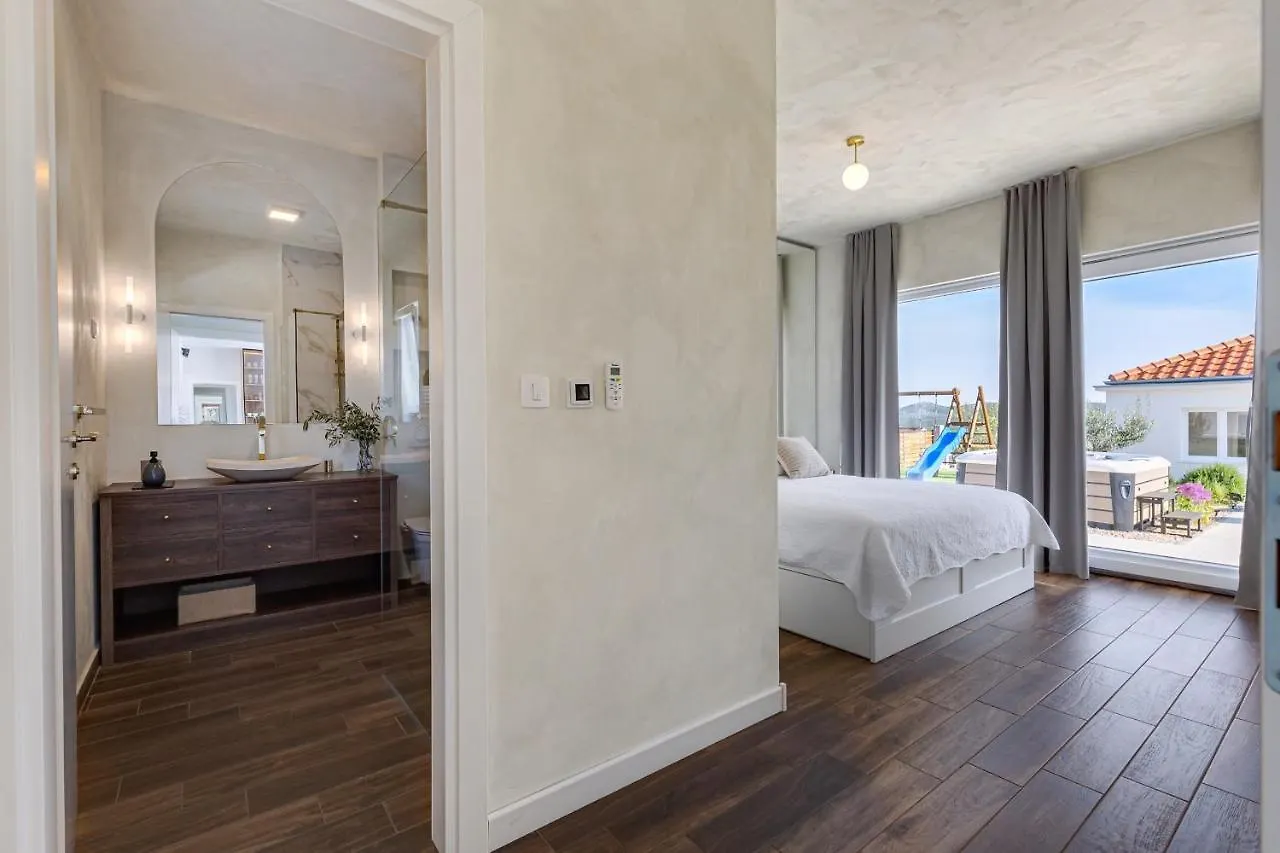 Villa Nebesi Zadarvillas Pristeg Croatia