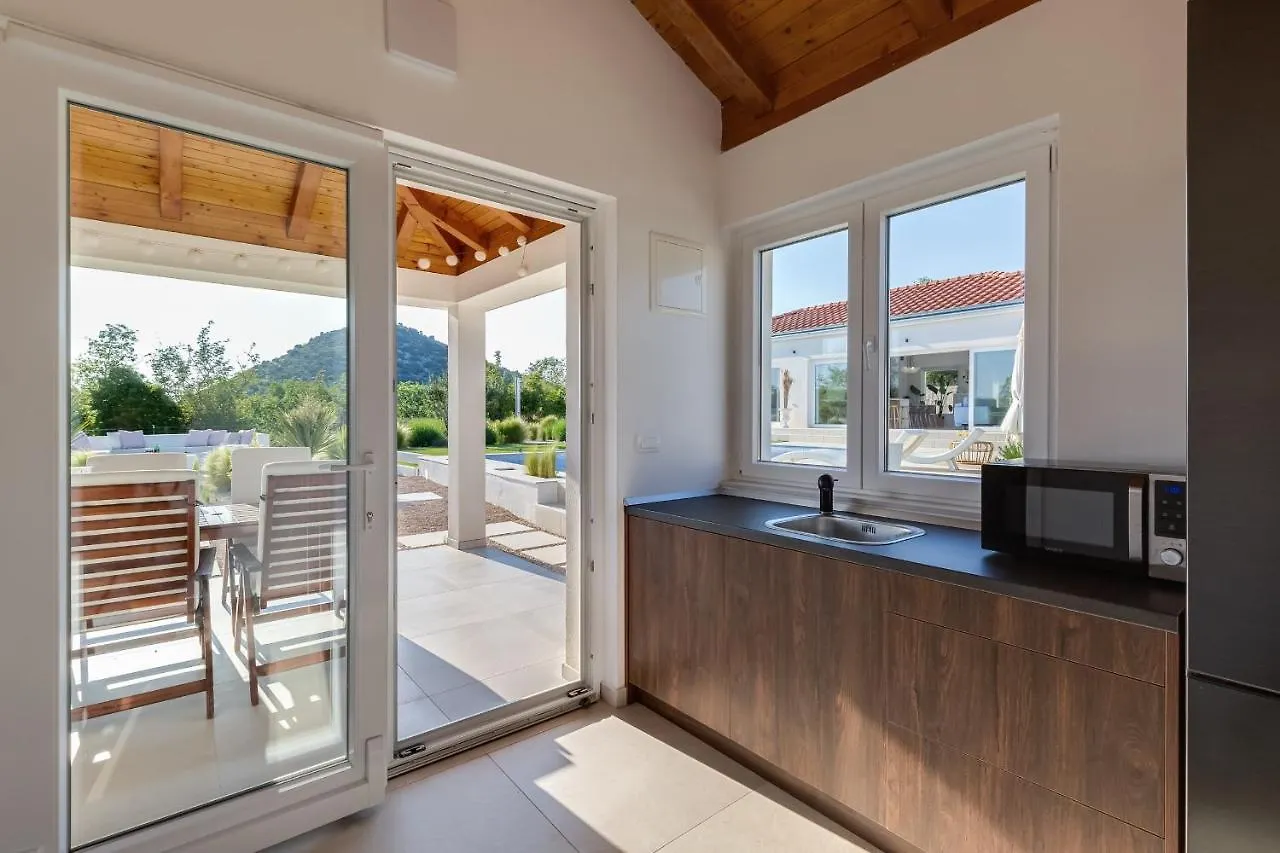 Villa Nebesi Zadarvillas Pristeg