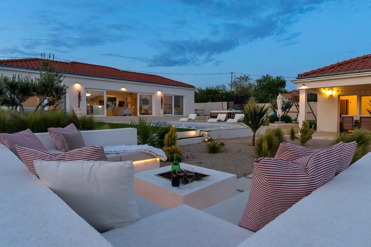Villa Nebesi Zadarvillas Pristeg