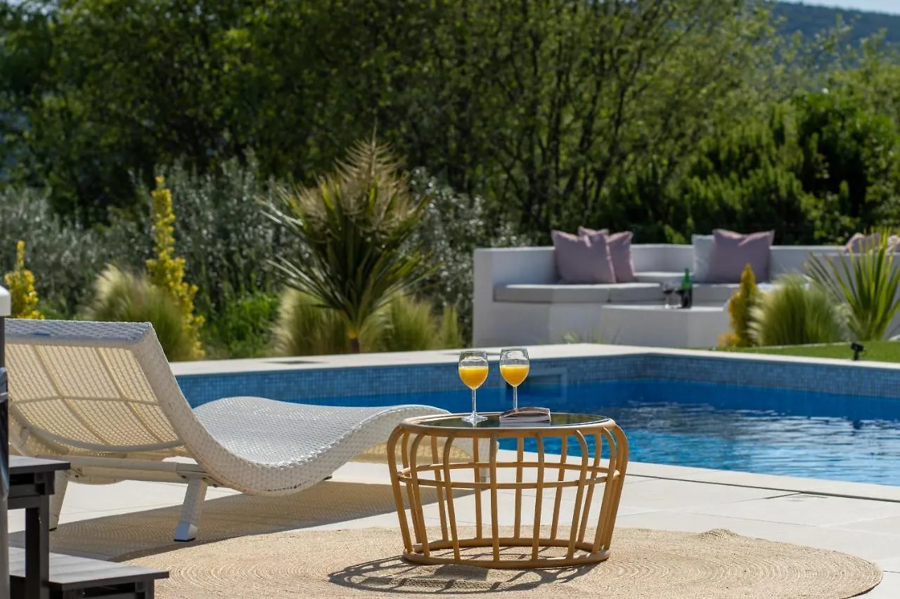 Villa Nebesi Zadarvillas Pristeg 0*,  Croatia